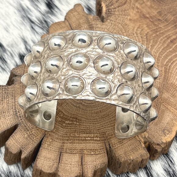 RONNIE WILLIE Navajo Sterling Silver Statement Cuff Bracelet With Repousse Bumps - Picture 1 of 4